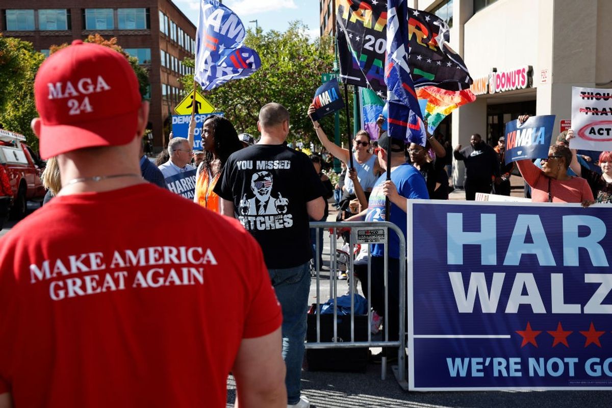Kamala Harris muss ihren Kurs korrigieren, bevor sie diese Wahl vermasselt