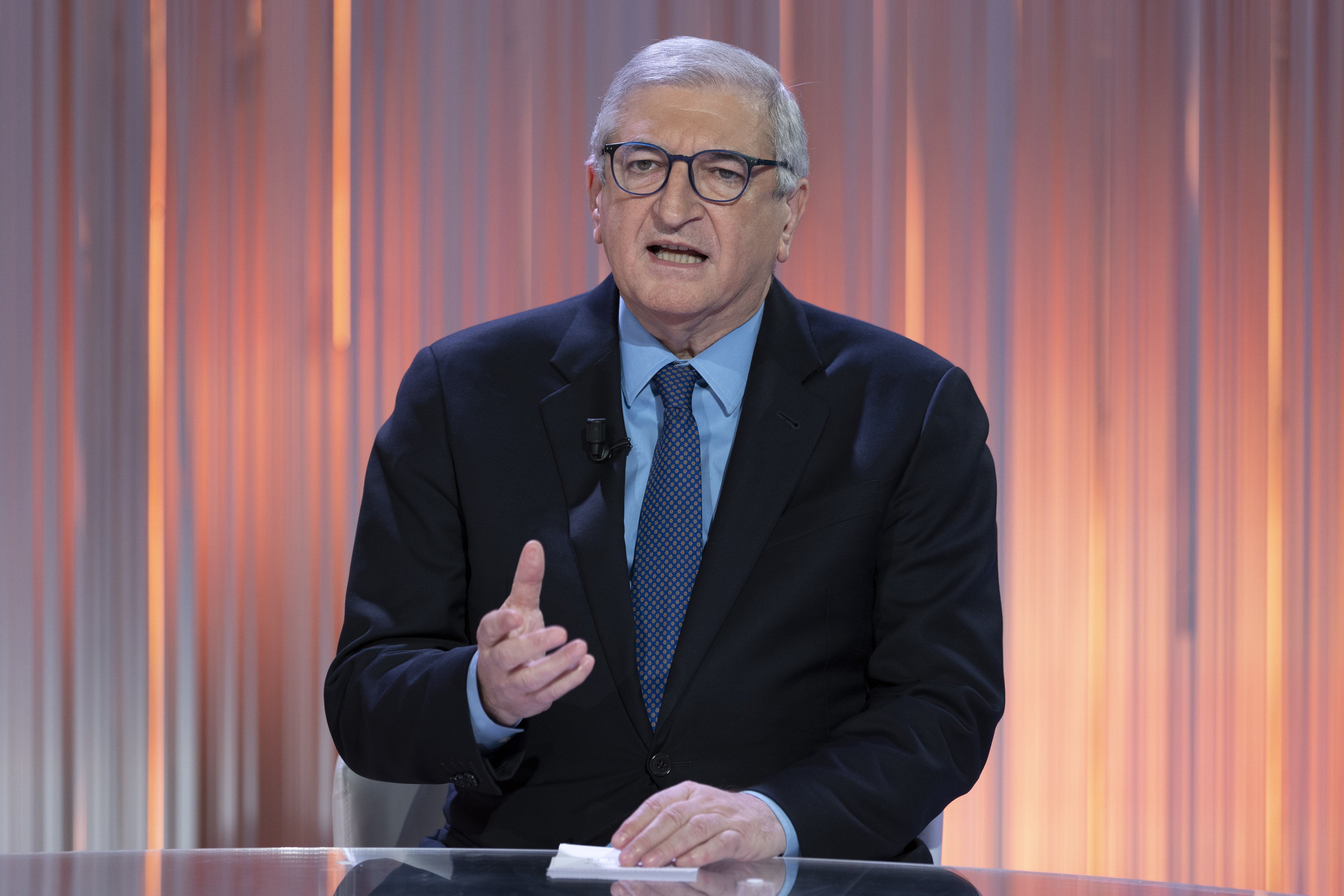 «Spioni? Forse una manina straniera»