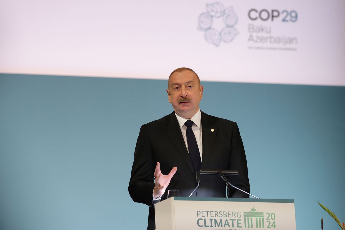 Baku fa scuola: più green, meno diritti umani