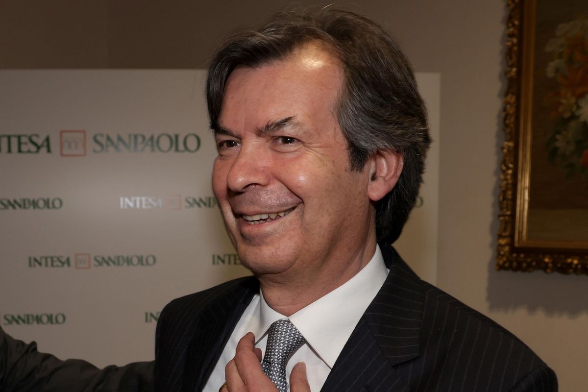 Anche Intesa vara la sua manovra. Dati 30 miliardi a famiglie e aziende