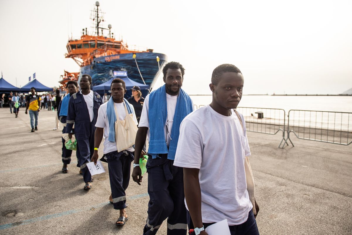 I giudici chiedono all’Europa di tener qui tutti i clandestini