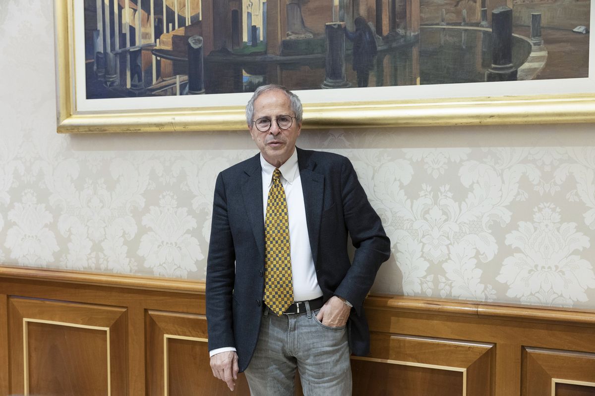 Crisanti ammette di non capirci... nulla