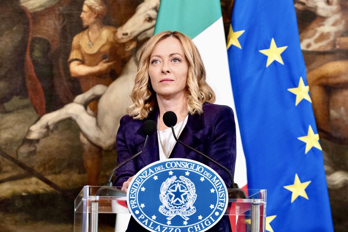 Esultano Meloni, Salvini e Tajani. Pure il M5s gongola. Schlein a lutto
