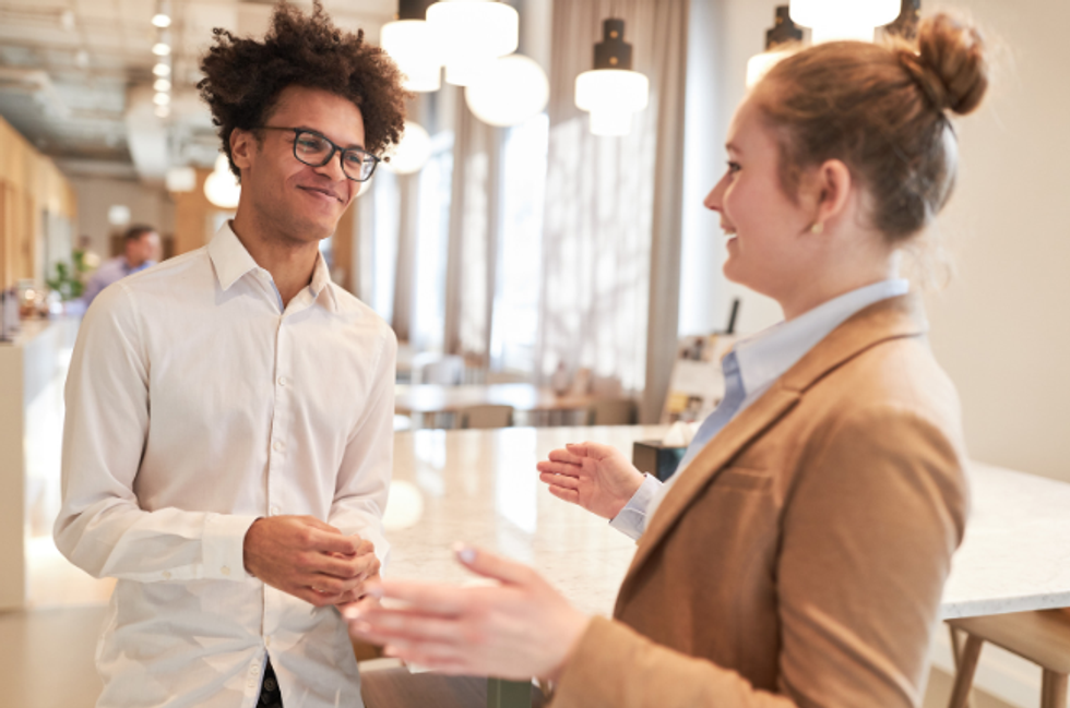 Stanford communications expert says this is the best way to start a conversation