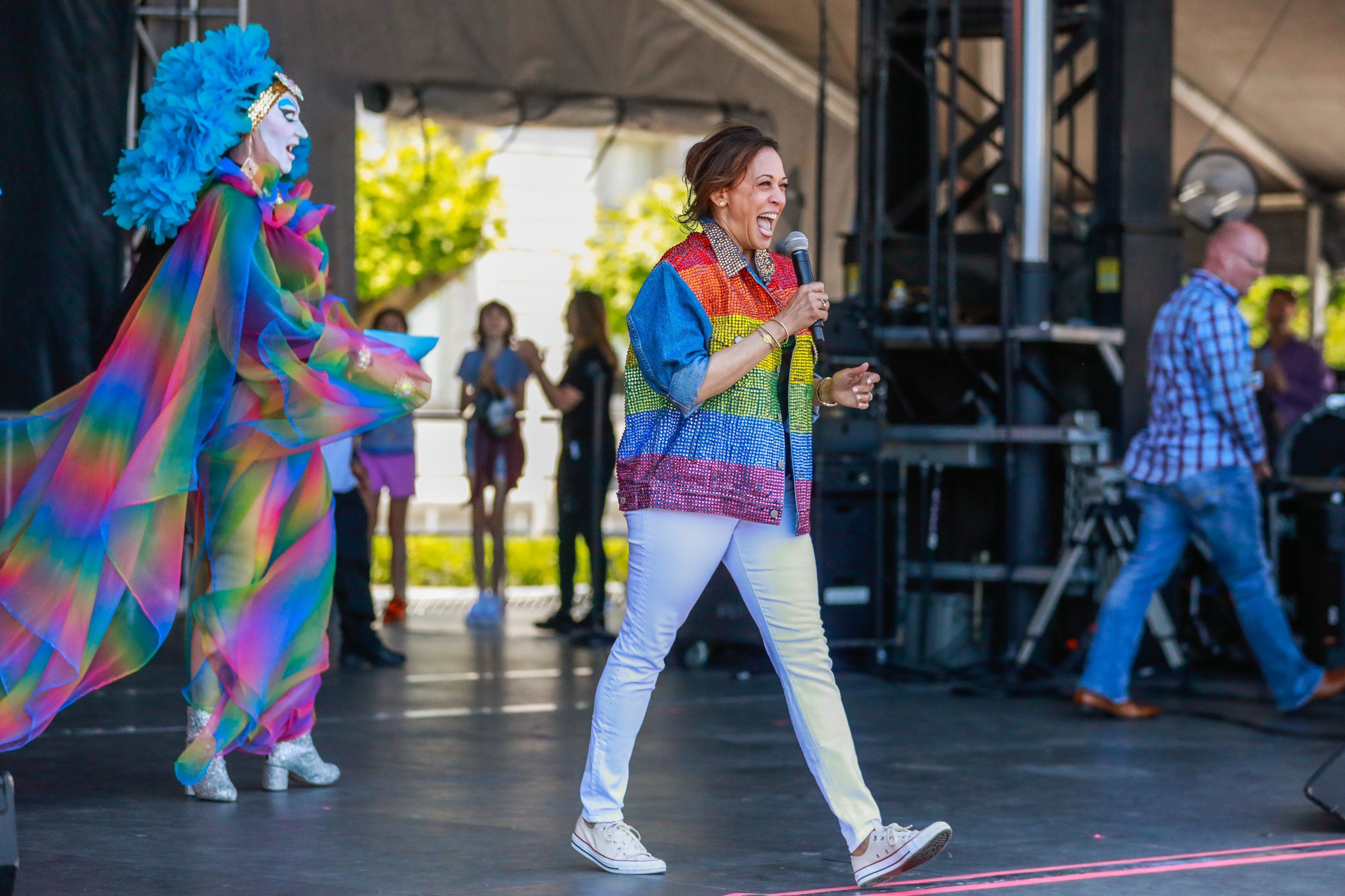 L’inflazione conta più dei deliri woke. Così la realtà ha battuto l’ideologia