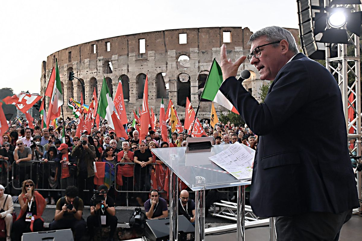 Landini perde la testa e invoca una rivolta