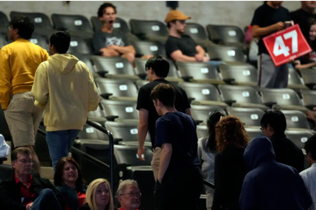 'Lots Of Empty Seats' At Closing Trump Rallies In Swing States