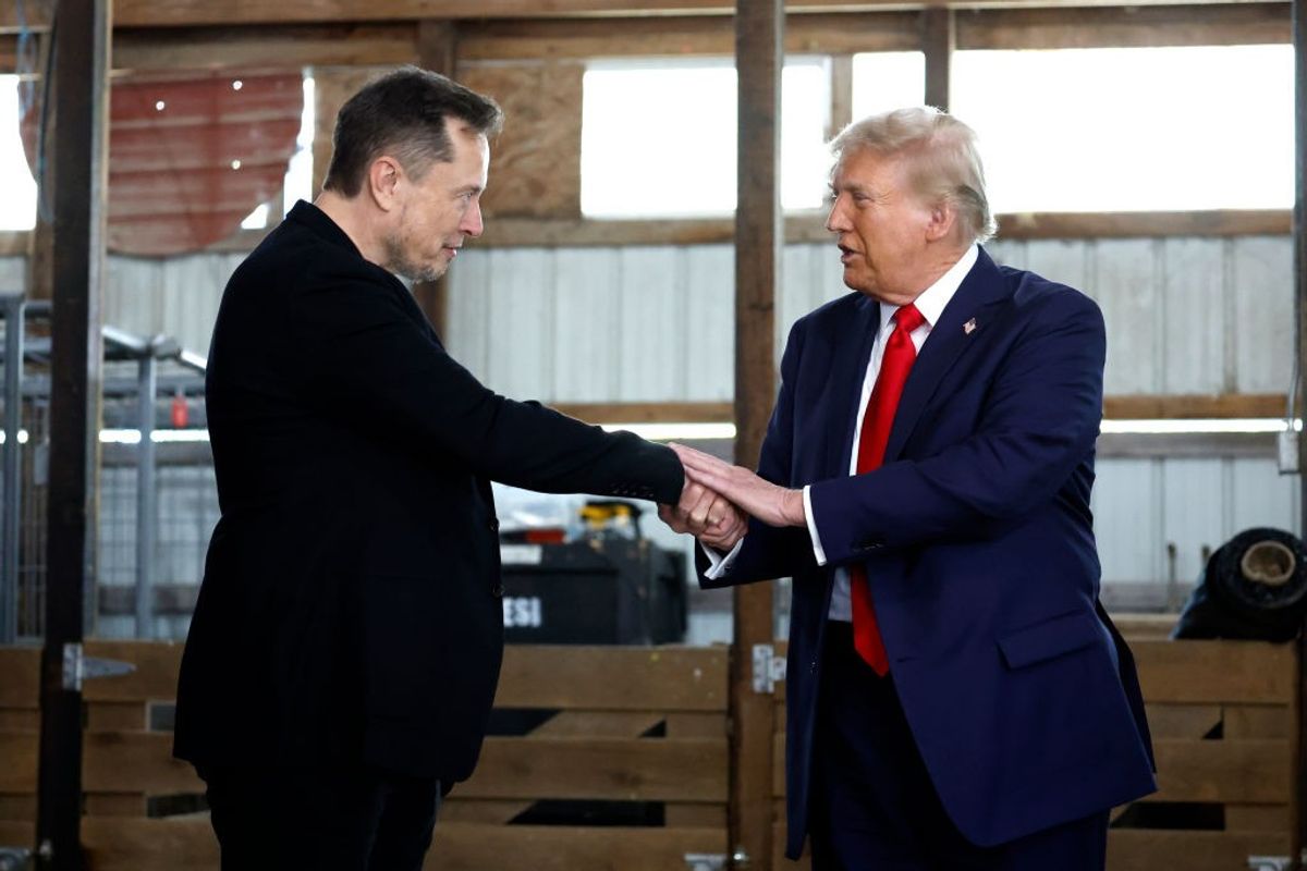 Heute ist der letzte Tag, um den faschistischen Milliardär Trump zu ...