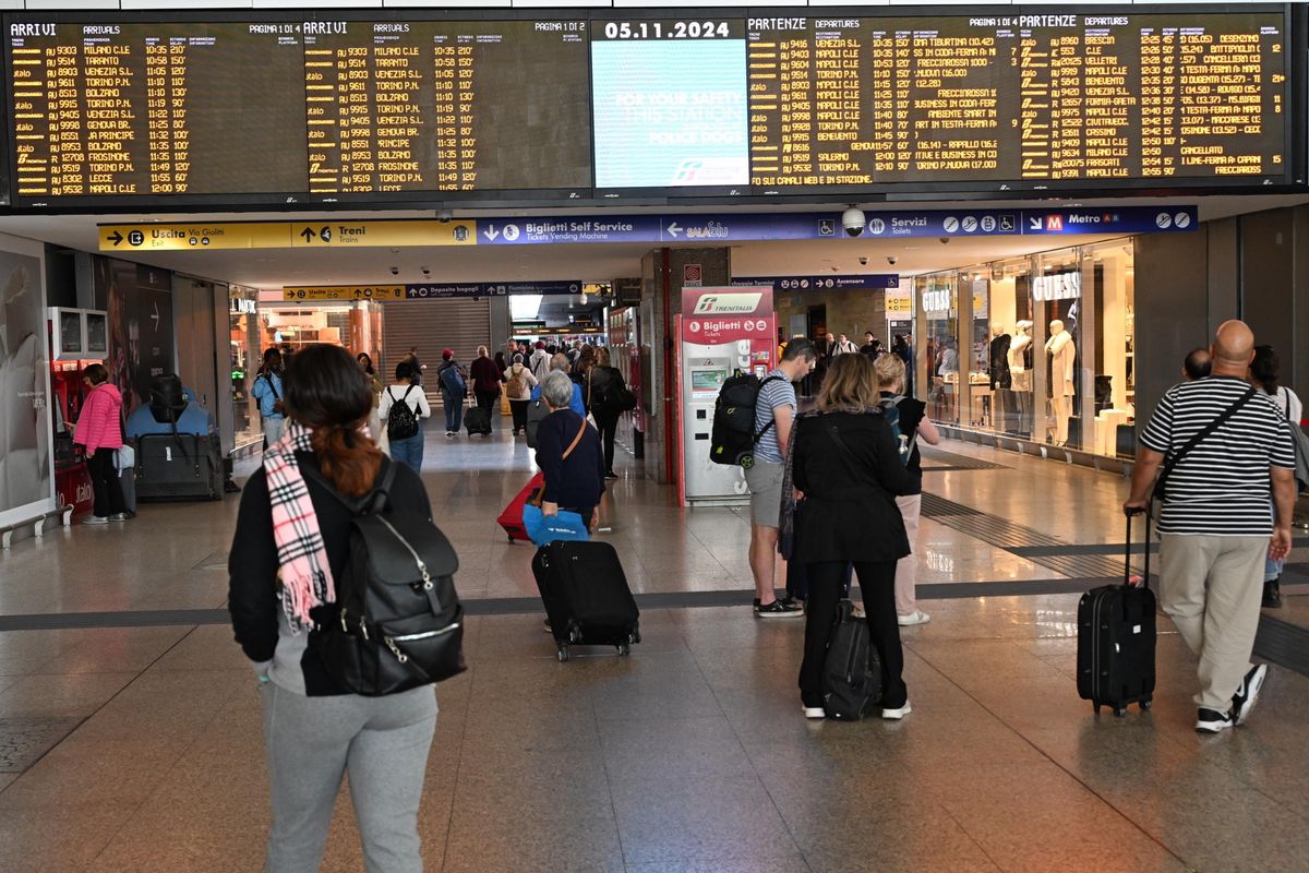 La Cgil tifa l’accoglienza senza freni. Poi sciopera perché manca sicurezza