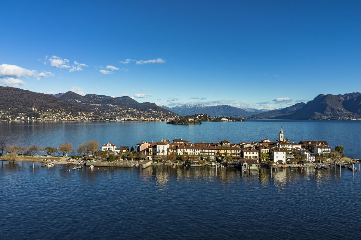 Isole d'autunno, dalla Lombardia al Piemonte ecco quali visitare in questa stagione