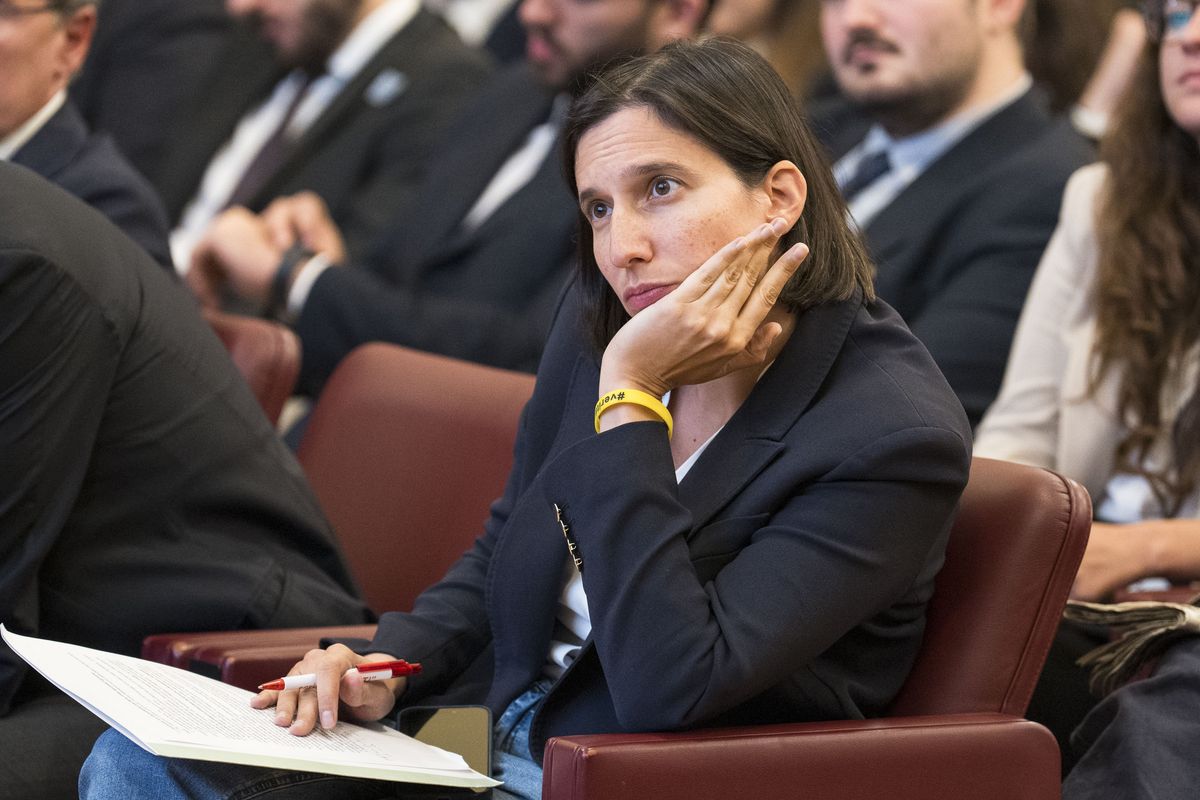 La Schlein ridotta all’olio di ricino