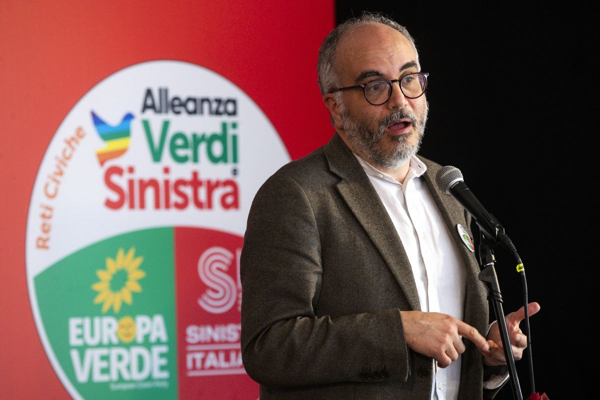 Raimo frigna per una sospensione, eppure nella proscrizione è maestro