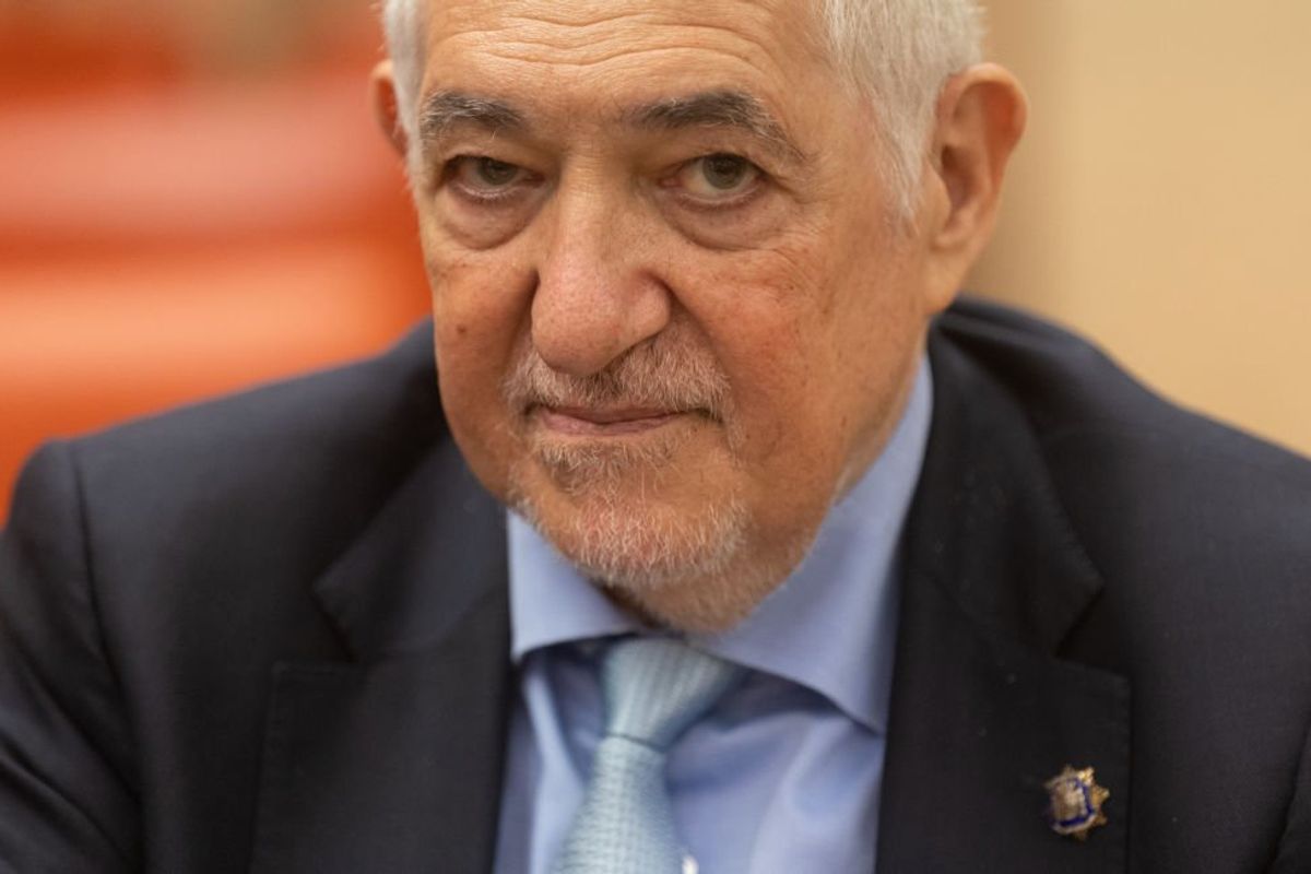 Diktat ai cattolici dalla Corte iberica