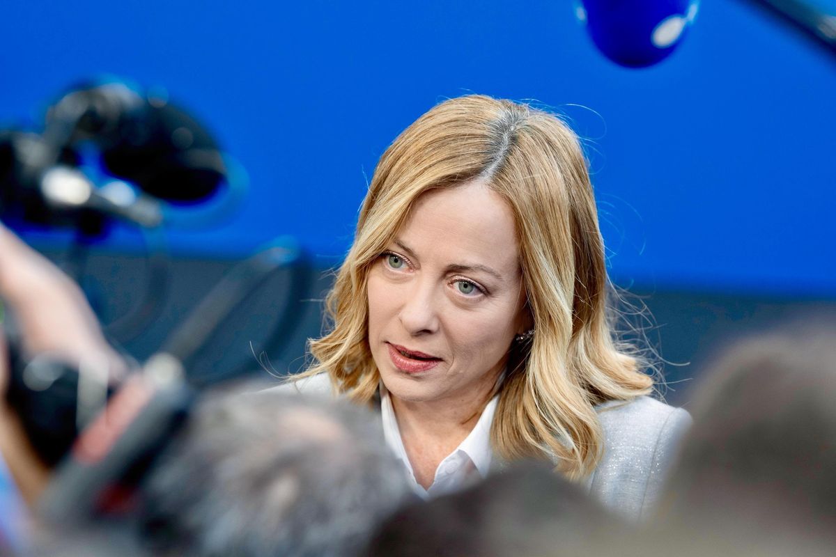 La Meloni sbugiarda Lepore: «Disperato»