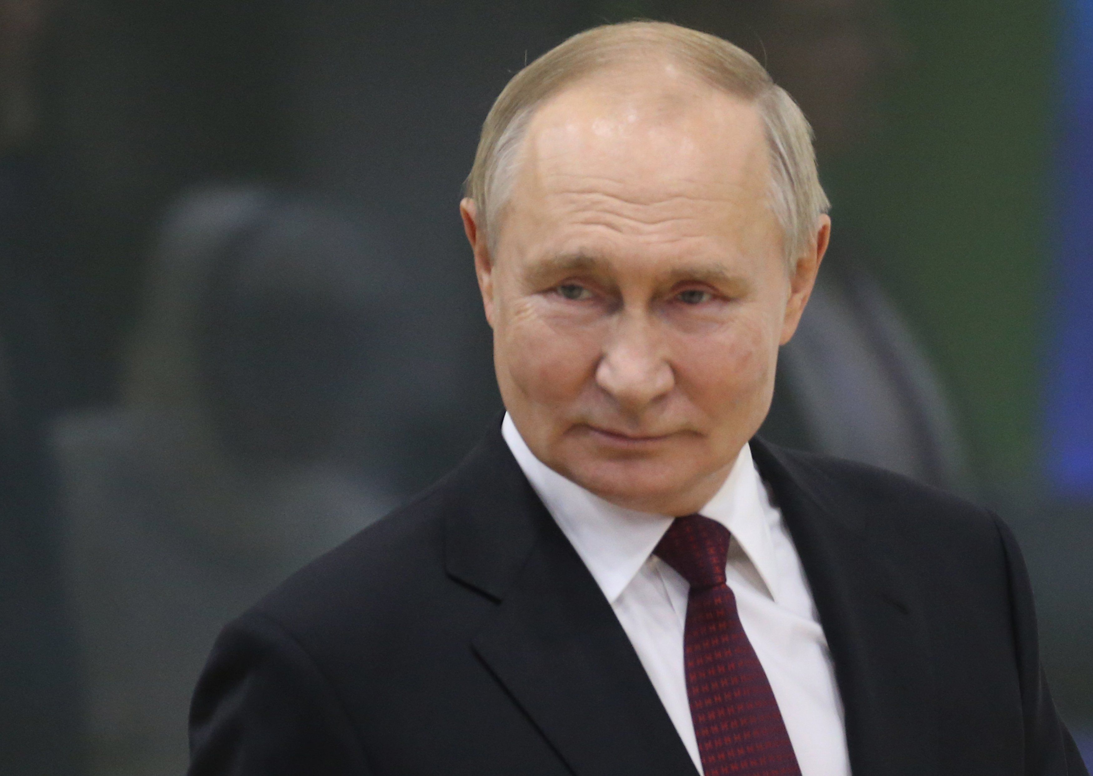 Putin sgancia 120 missili su Kiev ma l’Occidente spinge il negoziato