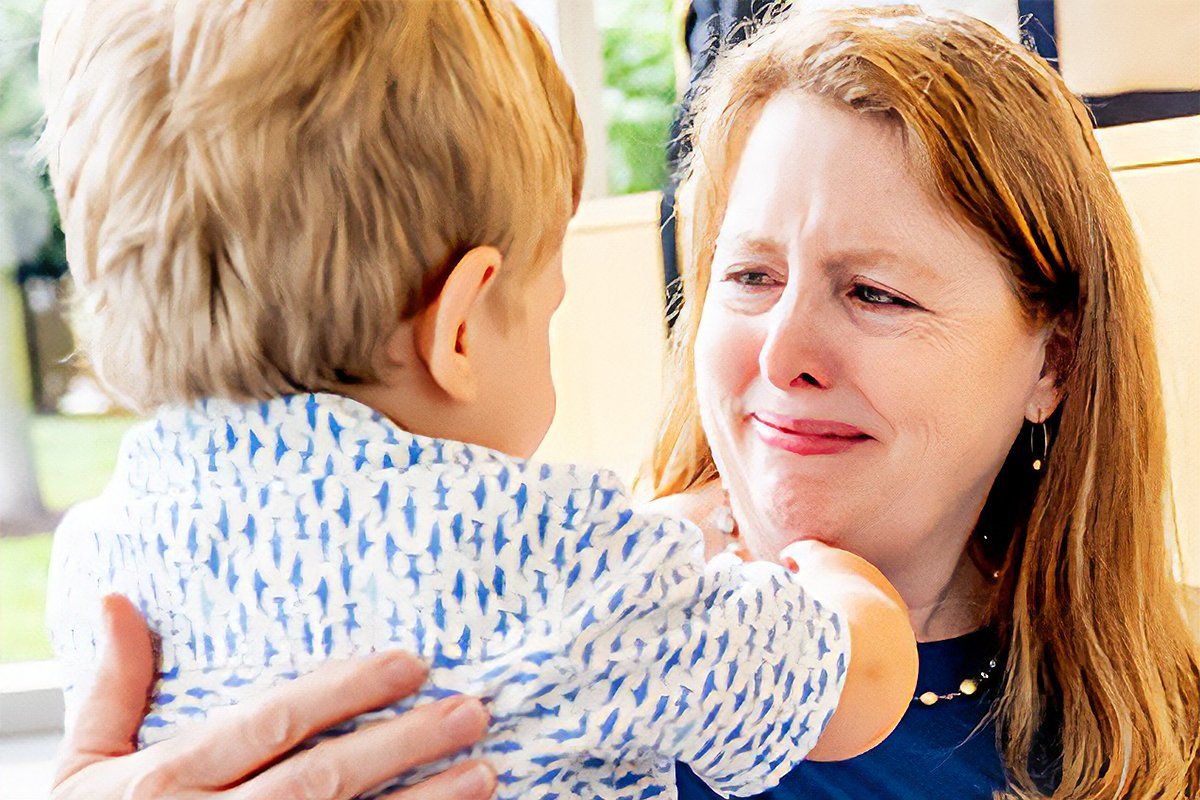 A woman meets a boy whose life she saved.