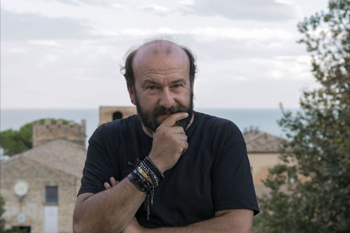 «A Bologna impunità ai centri sociali che in cambio fanno il lavoro sporco»