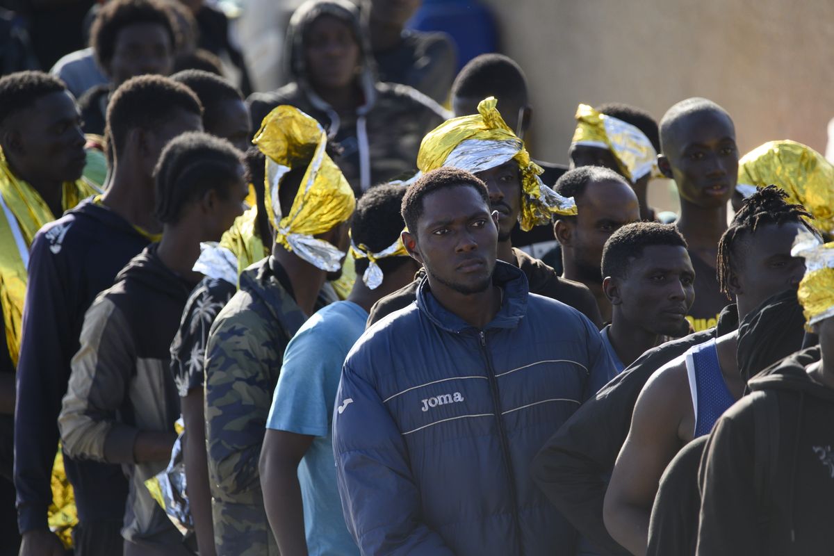 Furia dei giudici pro migranti per l’assalto ai loro fortini