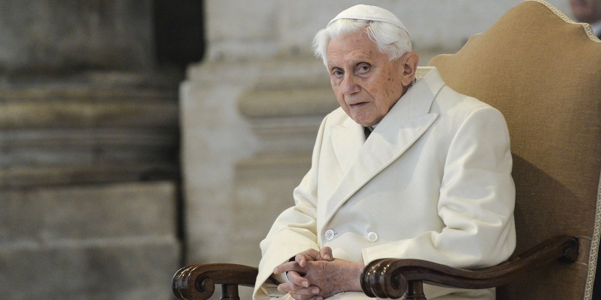 I media adesso riscoprono Ratzinger per dipingerlo come un teologo rosso