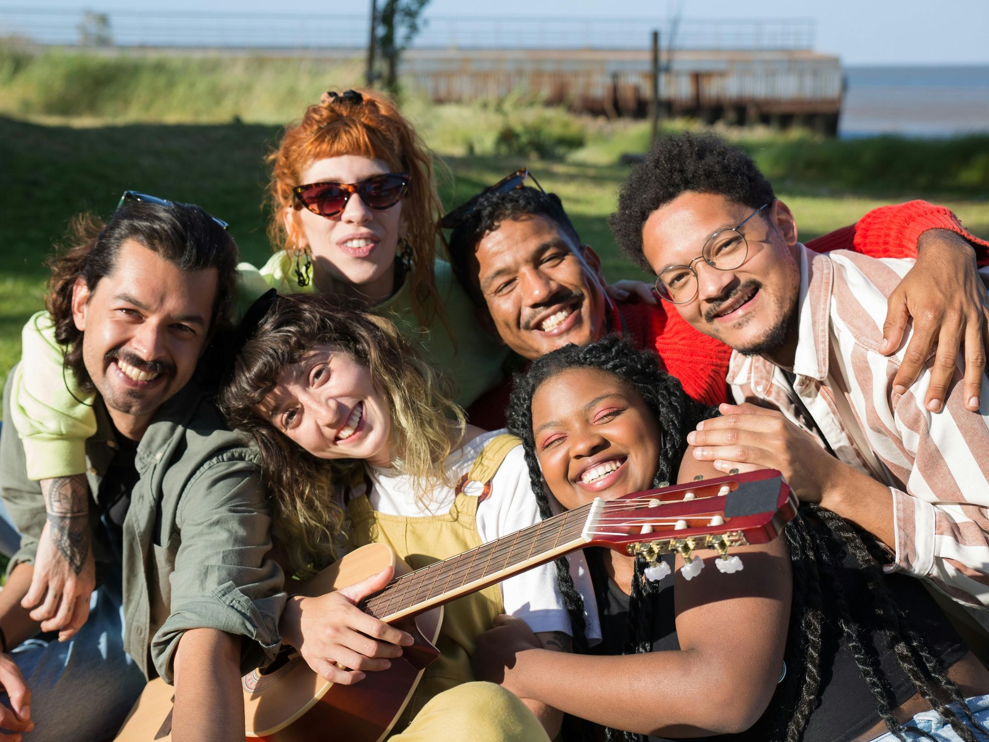 La Luz Mala Luz Media