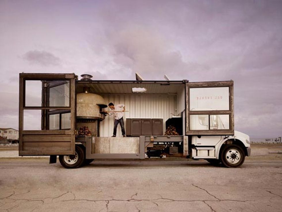 The 180000 Del Popolo Pizza Food Truck 7x7 Bay Area