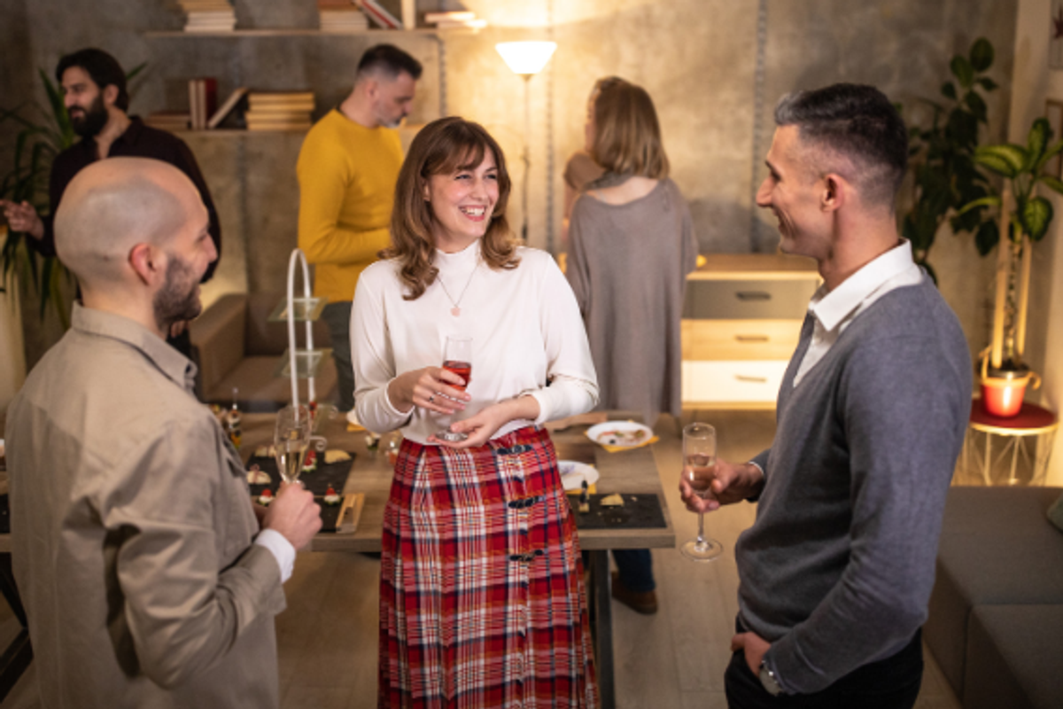 small talk, conversation tips, listening