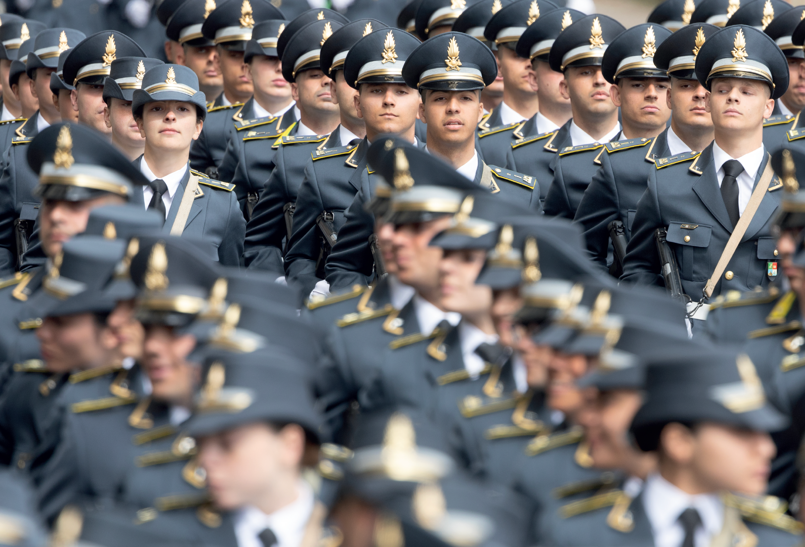 Presentato il calendario storico della Guardia di Finanza