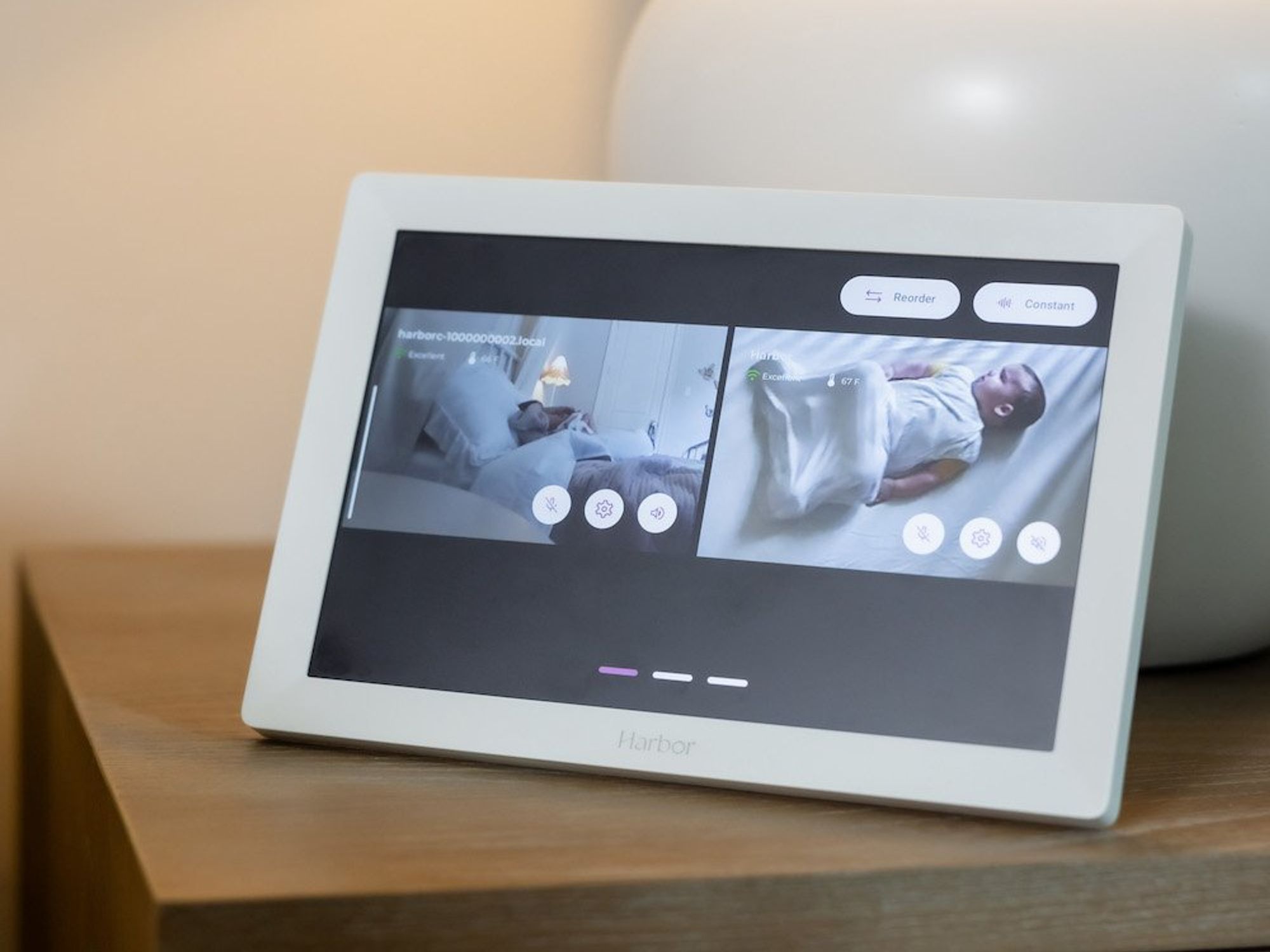 a photo of Harbor's display showing a split screen