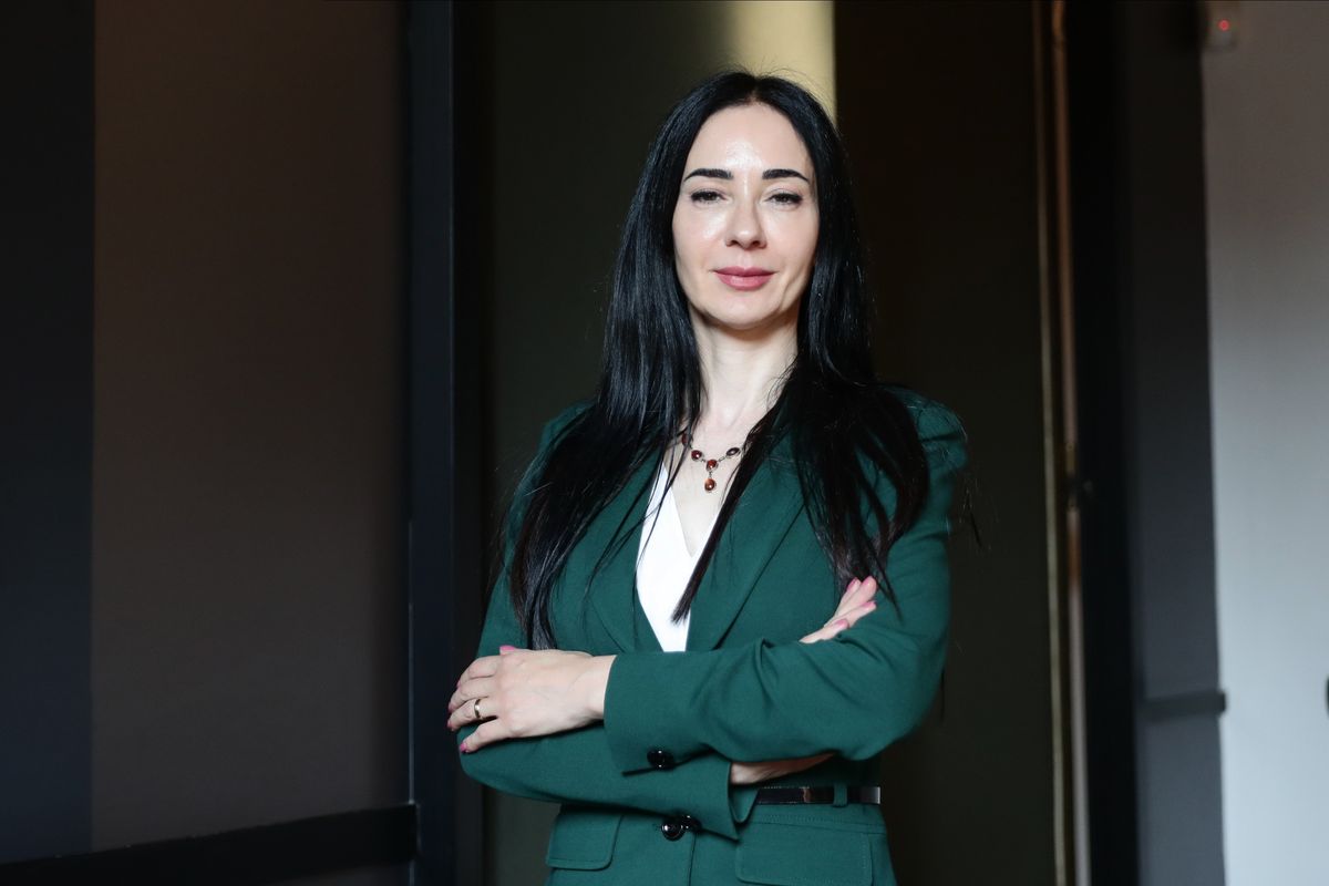 Il blitz in un’aula con 300 studenti. Ma il rettore resta ancora muto