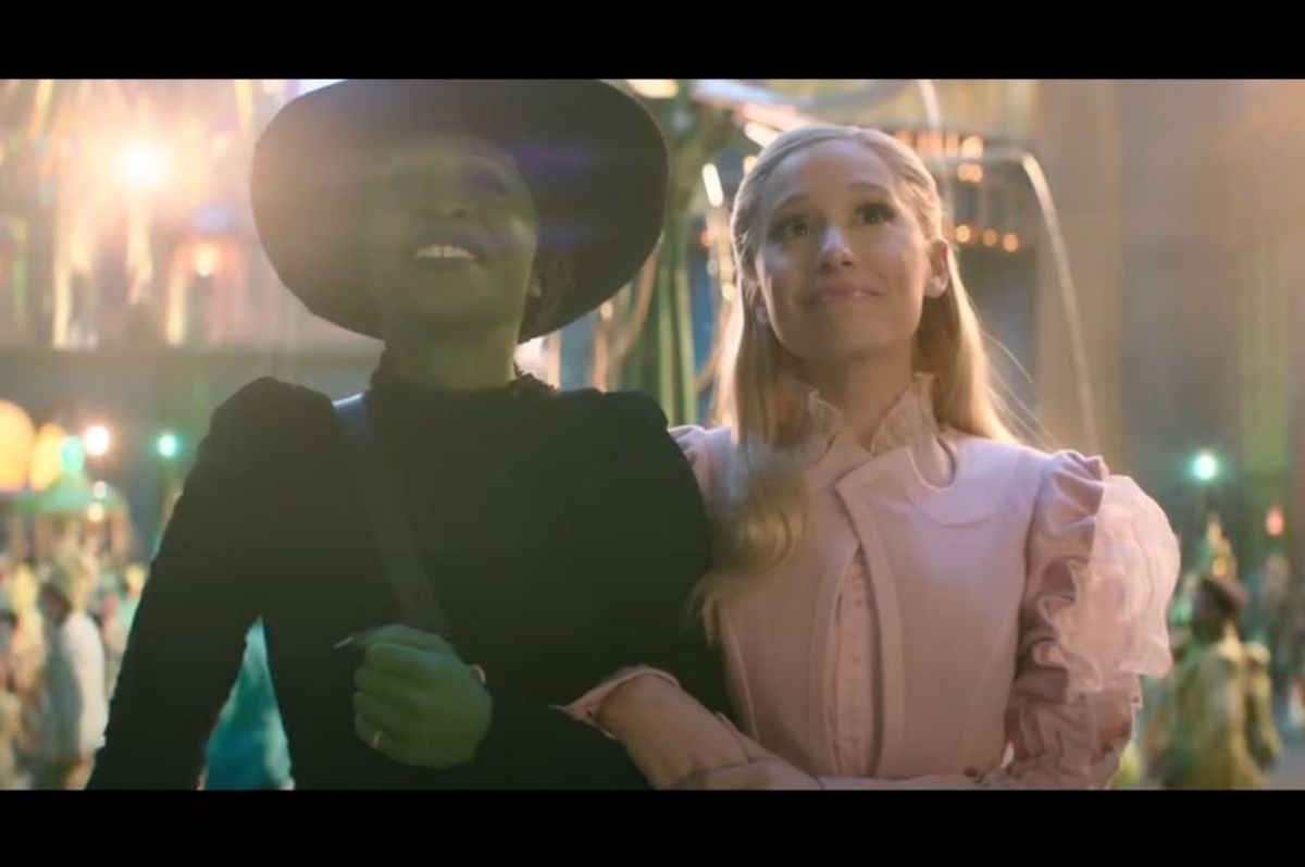 scene of elphaba and glinda in wicked