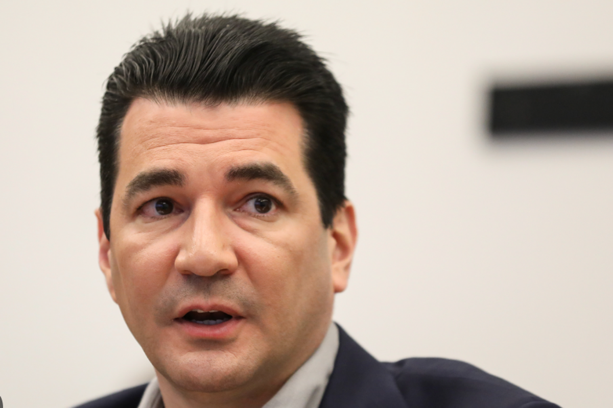 RFK Jr. Nomination Under Fire From Trump's Former FDA Chief