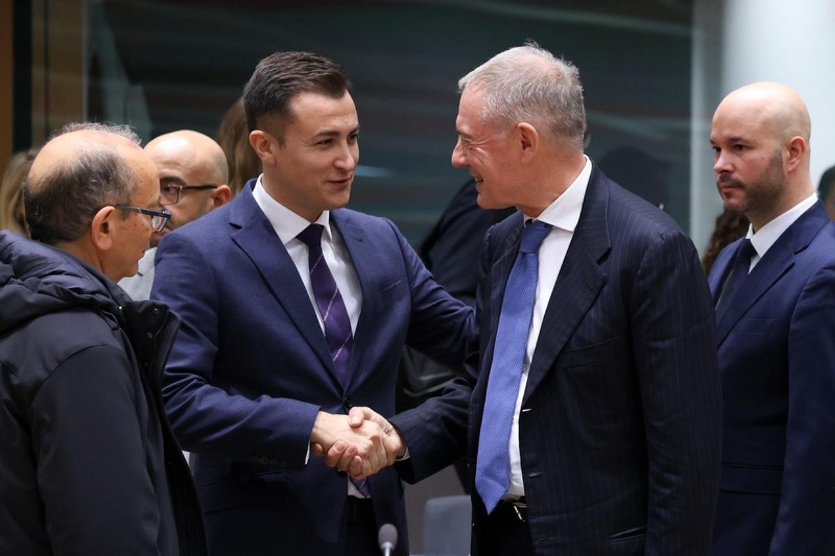 L’Italia sveglia l’Ue sui limiti alla CO2. Sono 15 i Paesi che vogliono rivederli