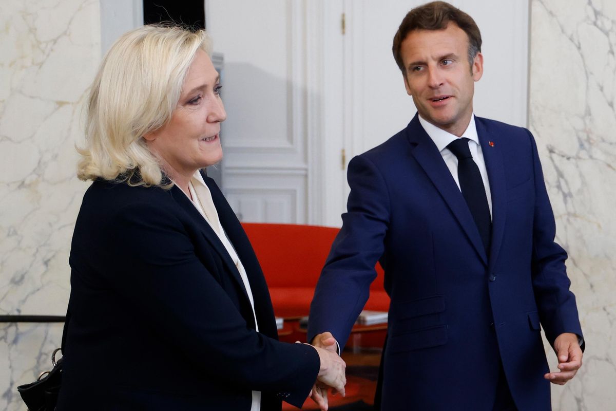 Macron ha fallito e ora s’appiglia alla Le Pen