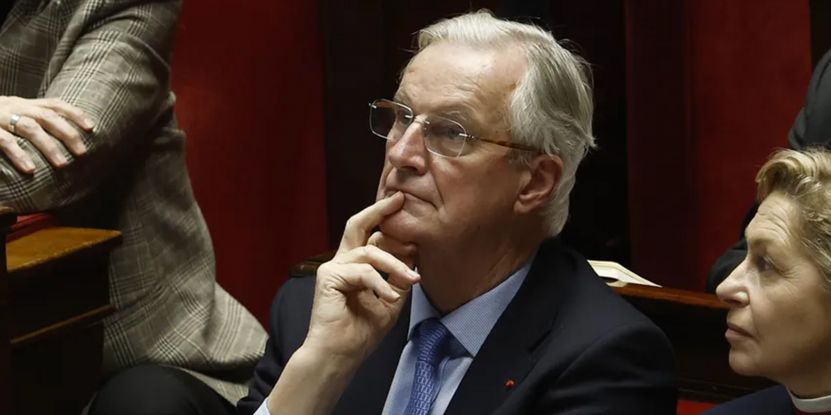 Barnier sfiduciato, Francia nel caos. Macron scommette su una nomina lampo