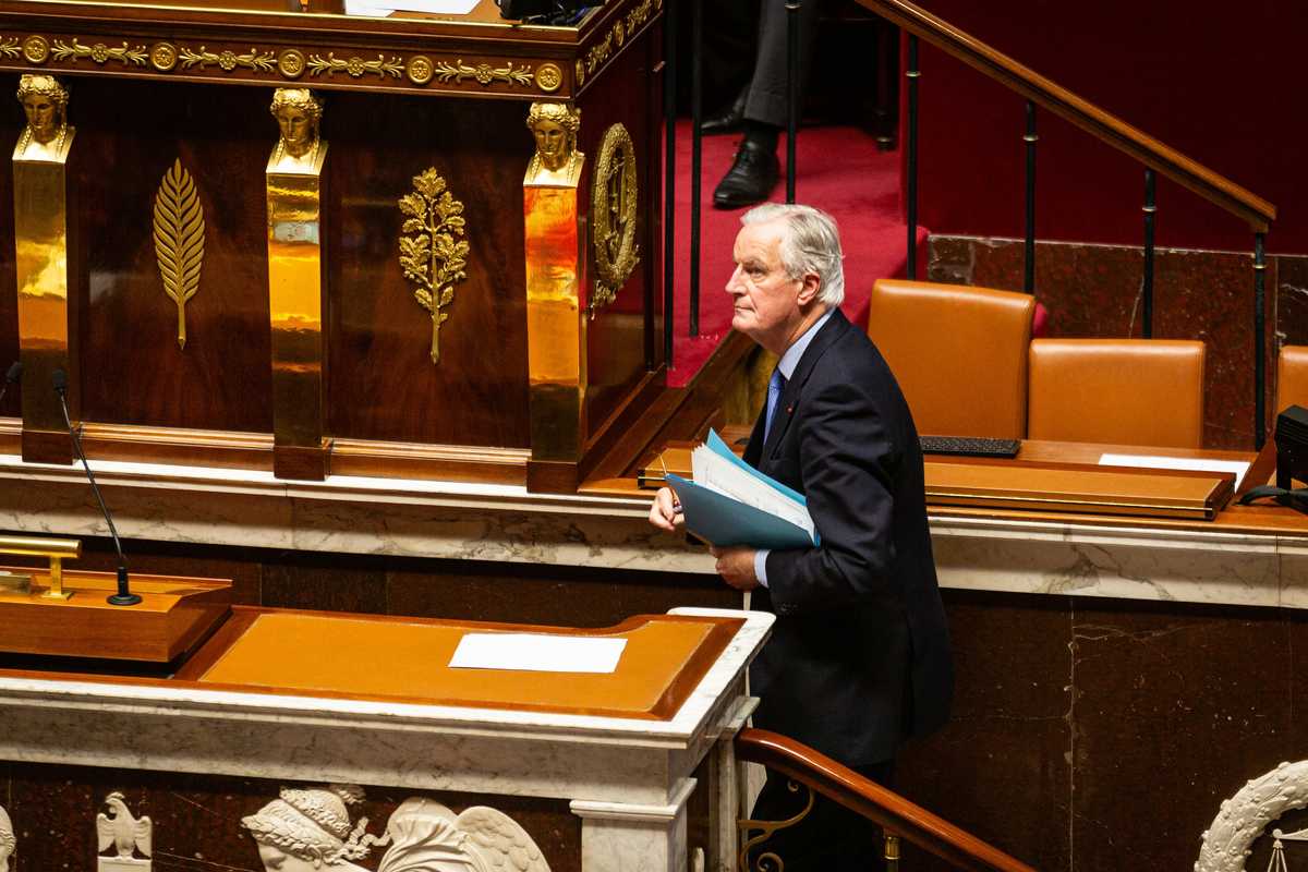 Macron chiuso nel bunker: «Tra destra e sinistra un patto antirepubblicano»