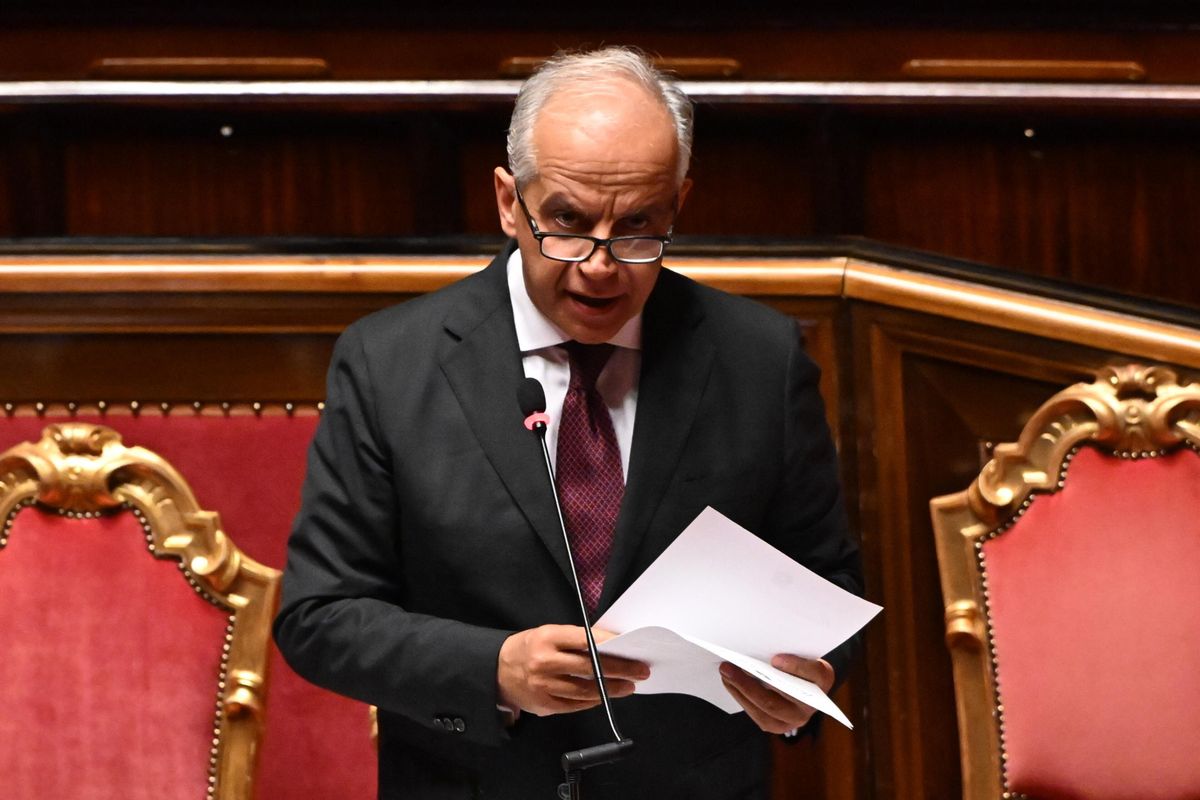 Affitti brevi, Piantedosi tira dritto. Ma sconfessa il no della «sua» Lega