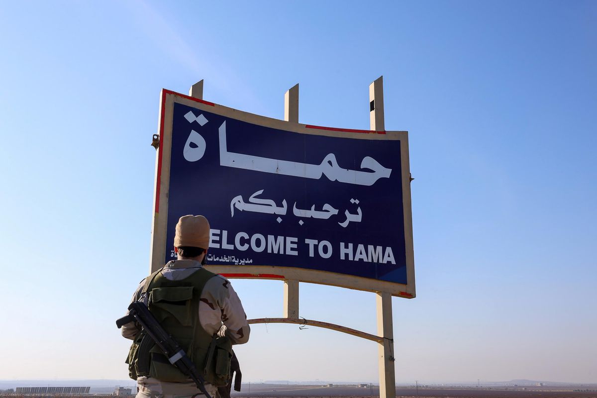 Assad perde anche Hama. Ora l’avanzata dei ribelli mette nei guai pure Putin