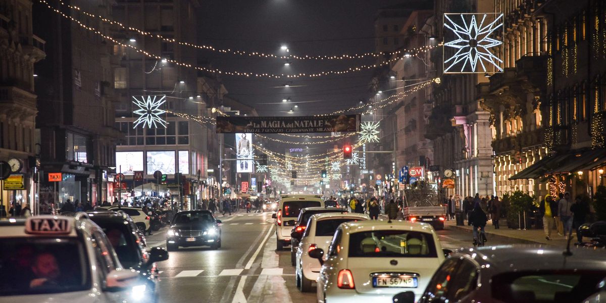 Gli ecotalebani all’assalto del Natale. «Troppe luminarie, così si inquina»