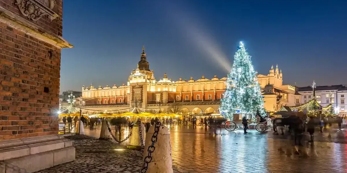 Aspettando il Natale nelle vie di Cracovia fra mercatini, castelli e vodka