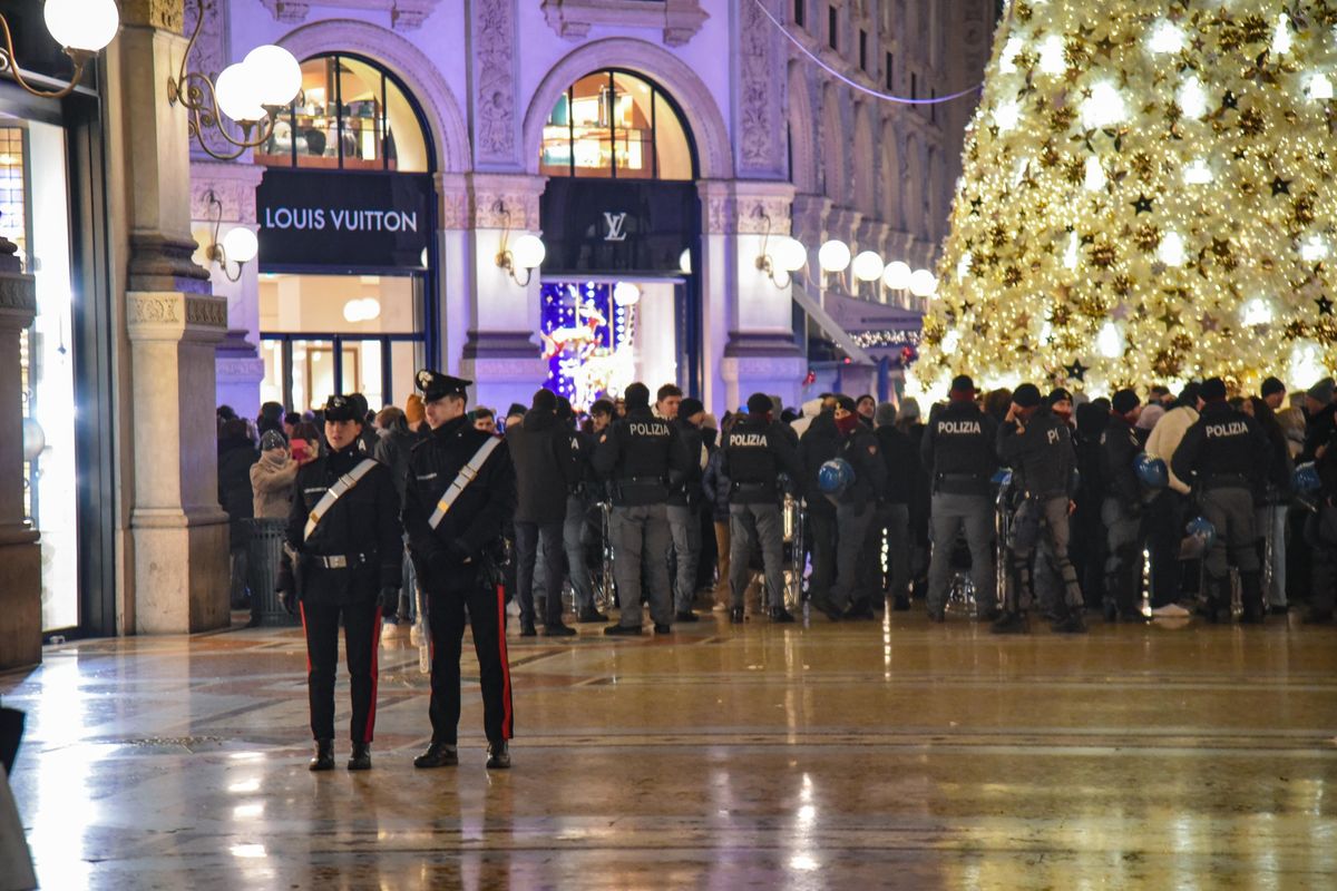 Fuori la furia rossa, dentro il nero