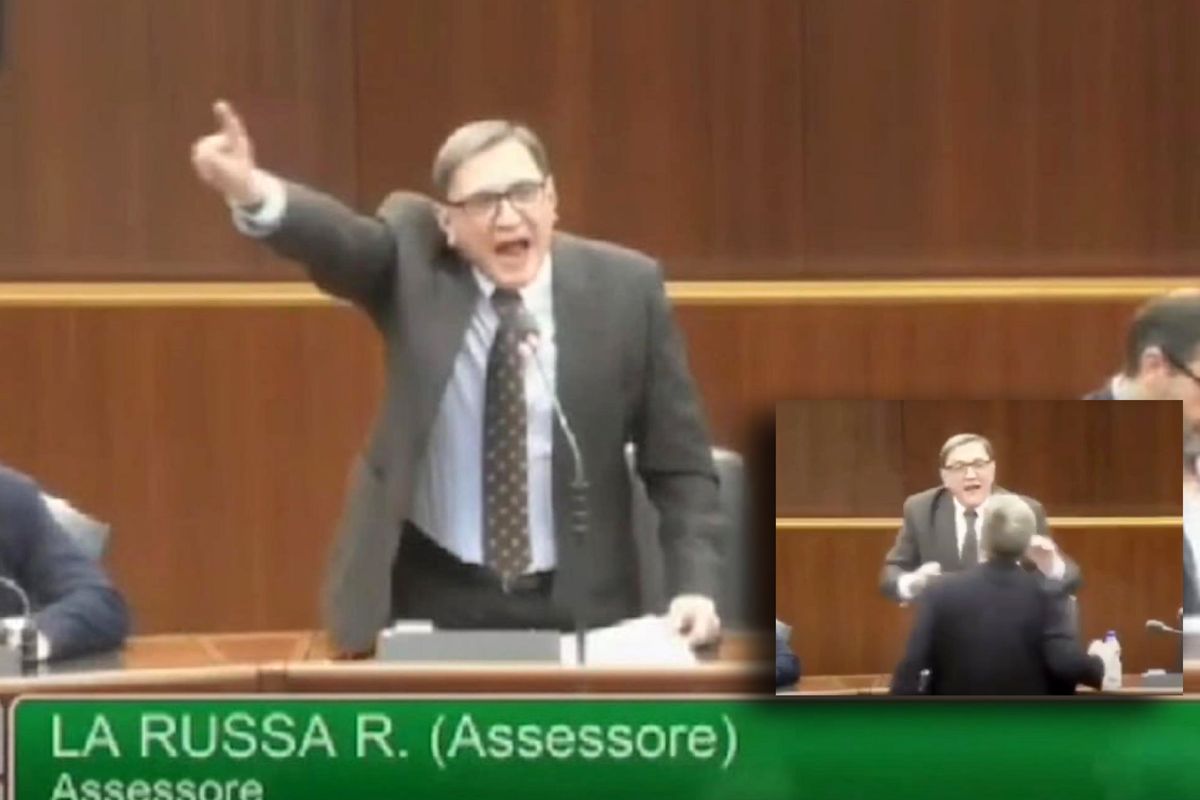 Il «pacifista» Majorino mena le mani. Spintoni in Regione con La Russa Jr
