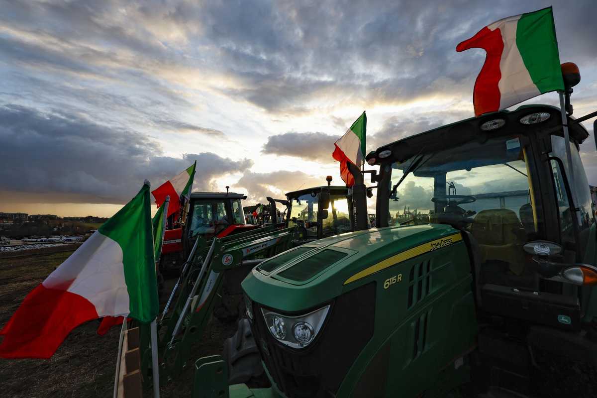 I trattori ripartono per fermare Mercosur