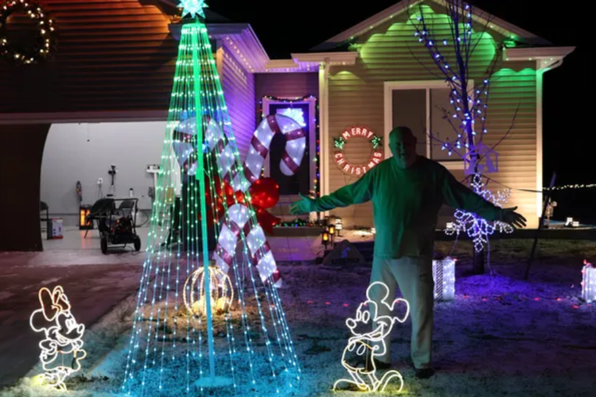 christmas lights, christmas, snow