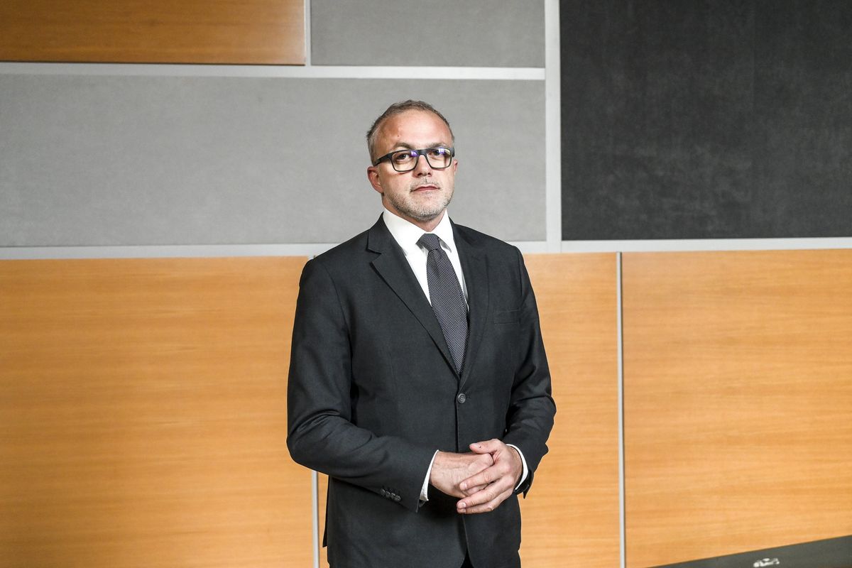 Gasparri va all’attacco di Ruffini. E i democratici già affilano i coltelli