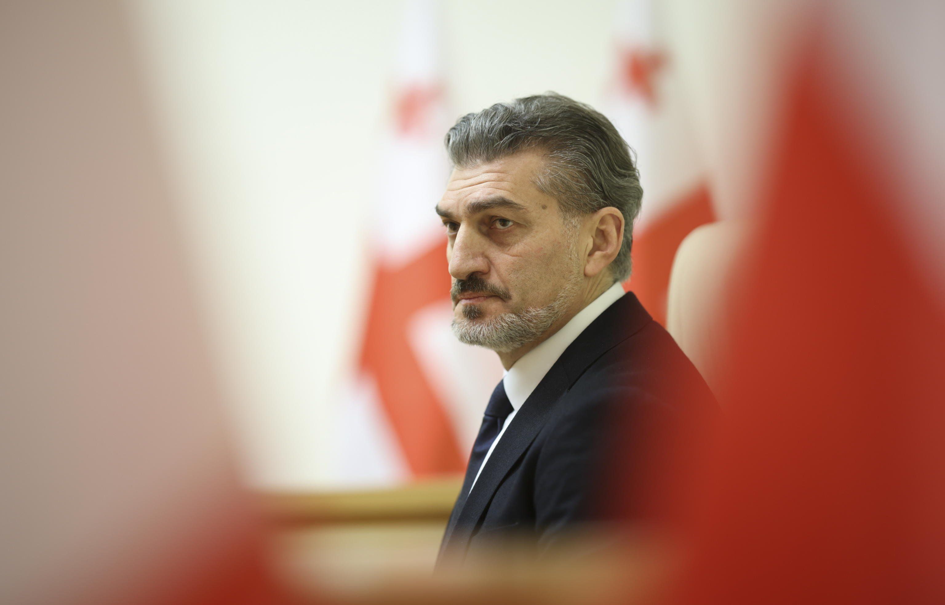 L’Ue vuole sanzionare chi ha votato «male». Per i tagliagole invece condono tombale