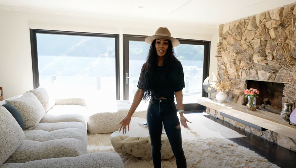 u200bMeagan Good's living room