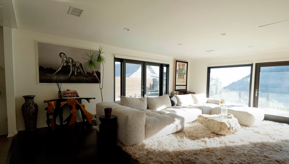 u200bMeagan Good's living room