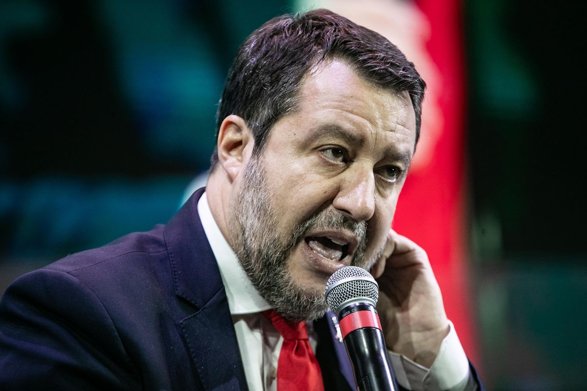 Fare politica non diventi un reato