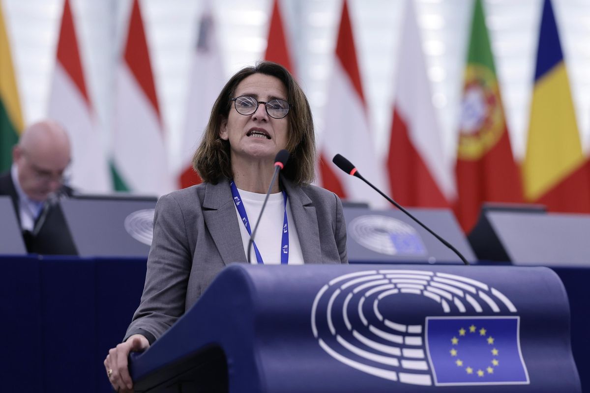 La Commissione Ue apre a una revisione sull’auto ma dà lo stop al nucleare