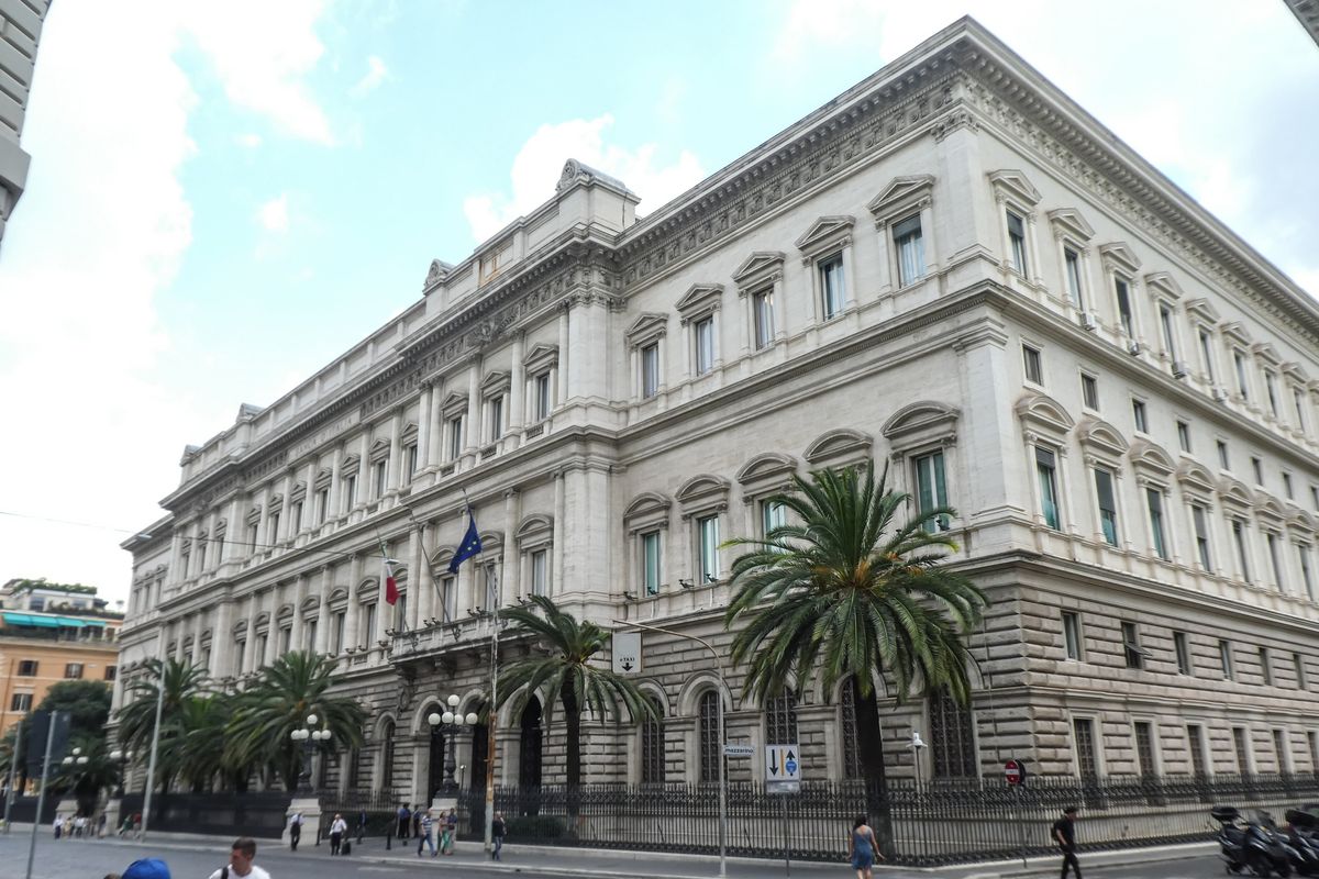 Oro italiano, forzieri stranieri. La metà delle riserve nazionali è all’estero